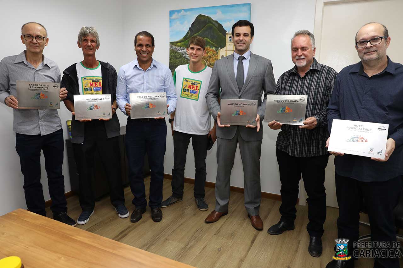 Empresários recebem os certificados com Selo de Qualidade Turística 2019